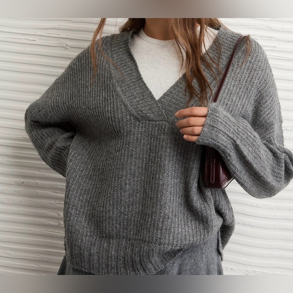 American Eagle Outfitters Sweaters - AE Whoa So Soft Oversized V- neck Sweater XL NEW W/ Tags Charcoal Heather